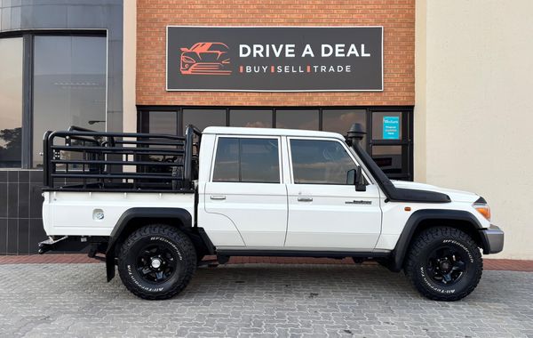 2023-Toyota-Land-Cruiser-79-45-4D-LX-V image:7