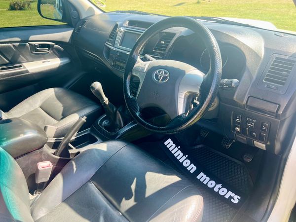 2011-Toyota-Hilux-30-D-4D-Raider-Xtra-Cab image:12