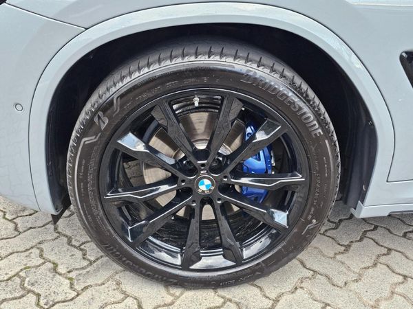 2025-BMW-X4-xDrive20d-M-Sport image:4