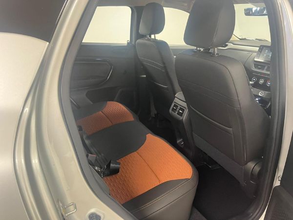 2026-Renault-Kiger-10T-Intens-Auto image:6