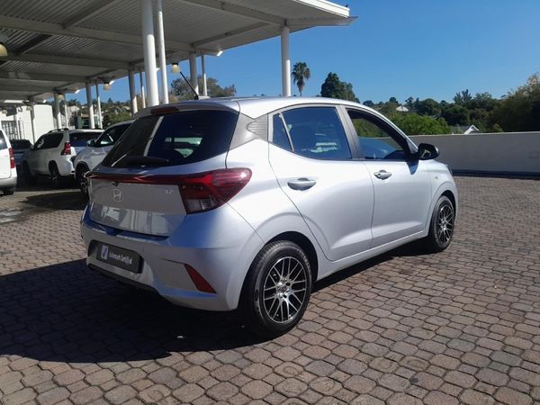 2025-Hyundai-Grand-i10-12-Motion-Auto image:1