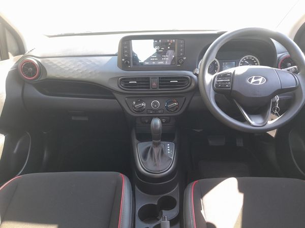 2025-Hyundai-Grand-i10-12-Motion-Auto image:5
