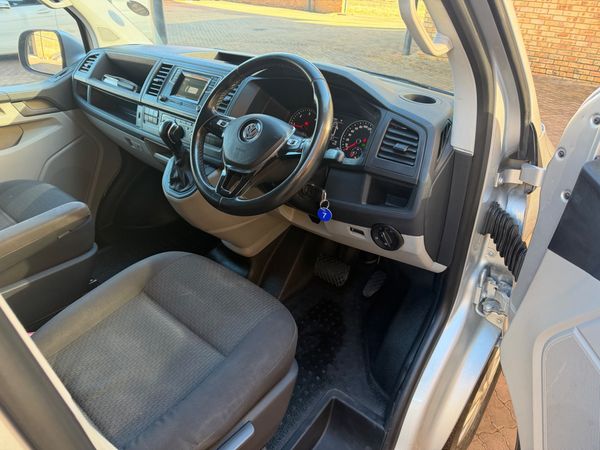 2019-Volkswagen-Kombi-20-TDI-Auto-103kW-Comfortline image:9