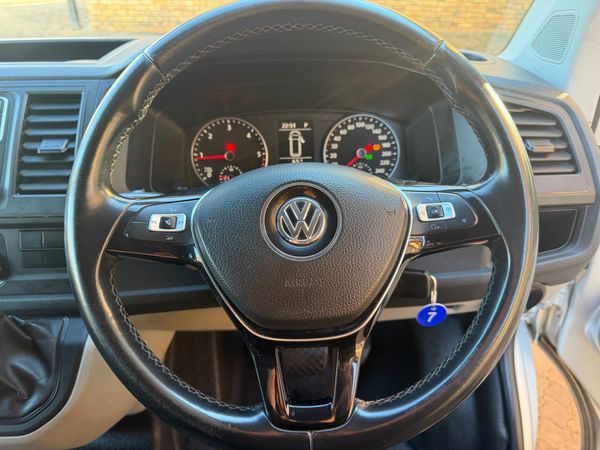 2019-Volkswagen-Kombi-20-TDI-Auto-103kW-Comfortline image:5