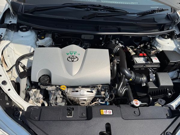 2021-Toyota-Yaris-15-XS-5-dr image:10