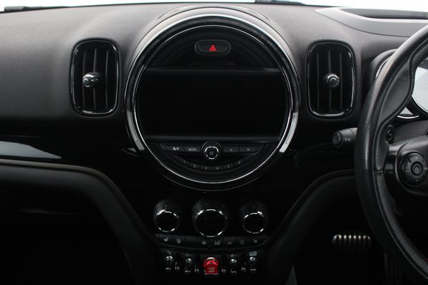 2020-MINI-Countryman-Cooper-JCW-All4-Auto image:3