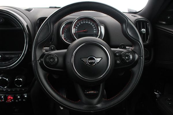 2020-MINI-Countryman-Cooper-JCW-All4-Auto image:5