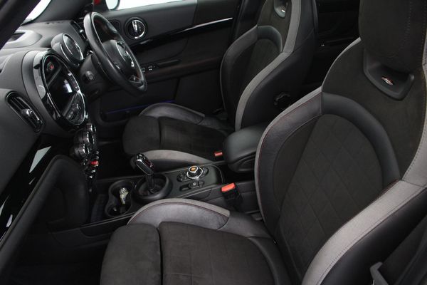 2020-MINI-Countryman-Cooper-JCW-All4-Auto image:8