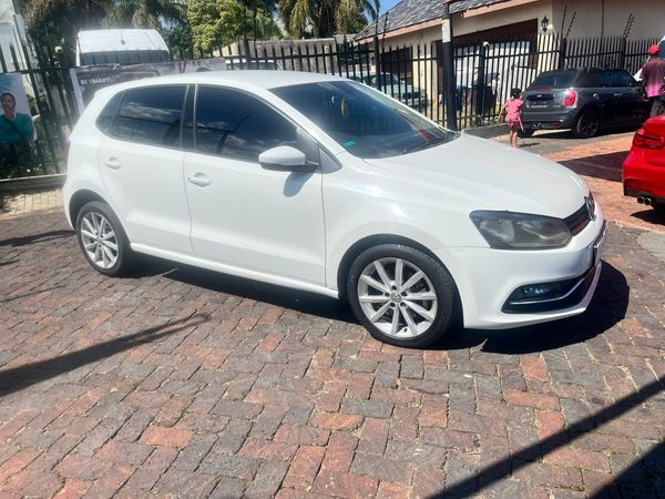 2015-Volkswagen-Polo-12-TSI-Highline-Auto-81kW image:4