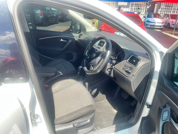 2015-Volkswagen-Polo-12-TSI-Highline-Auto-81kW image:7
