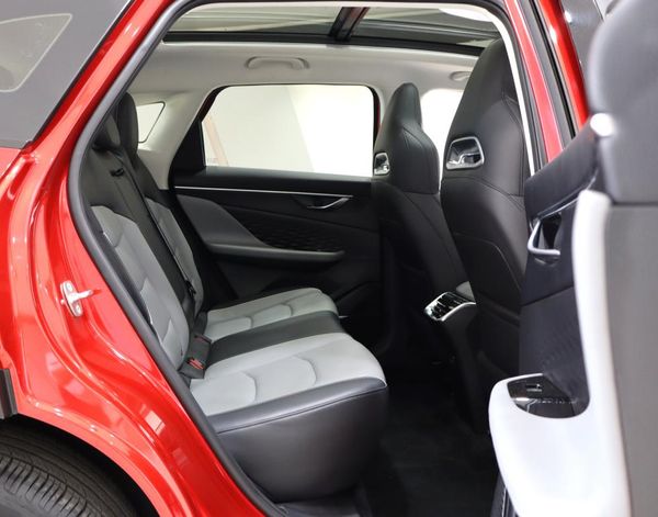 2025-BAIC-X55-15T-Elite-Auto image:24