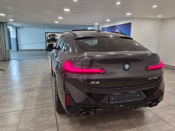 2025-BMW-X4-xDrive20d-M-Sport image:7