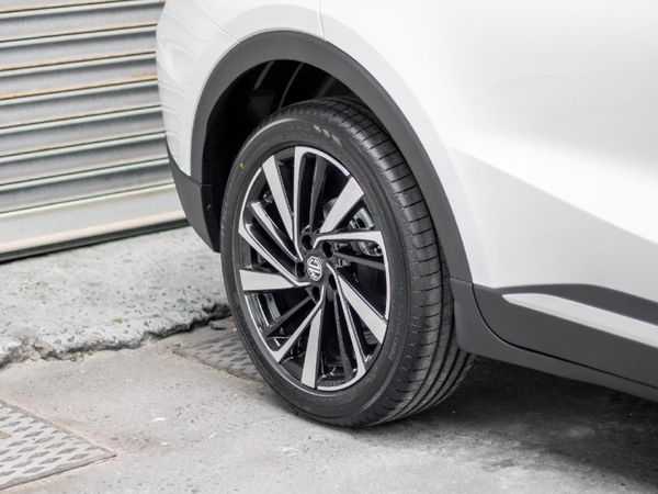 2026-MG-ZS-PRO-15T-Del-CVT-Auto image:9