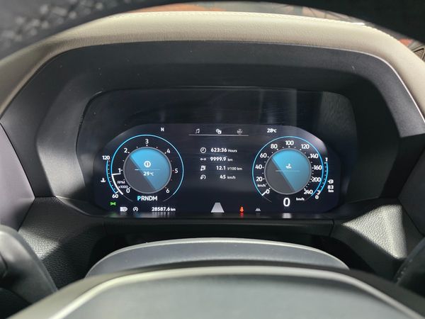 2025-Volkswagen-Amarok-30-TDI-V6-184kW-4Motion-Aventura-Auto-Double-Cab image:8