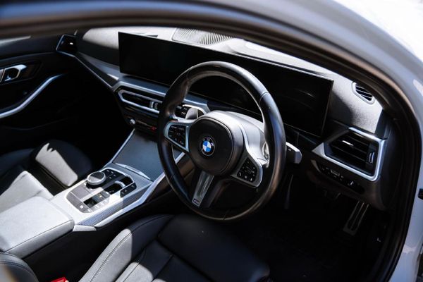 2023-BMW-3-Series-320d-M-Sport-Auto image:16