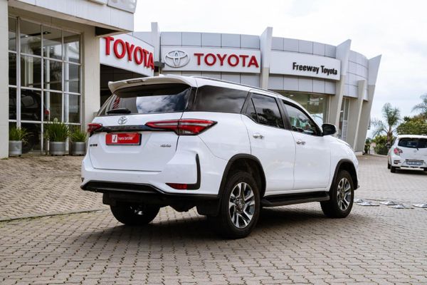 2024-Toyota-Fortuner-28-GD-6-4x4-Auto image:18