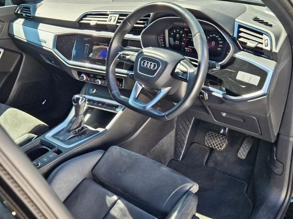 2022-Audi-Q3-Sportback-20-TFSI-quattro-Auto-S-Line-40-TFSI image:8