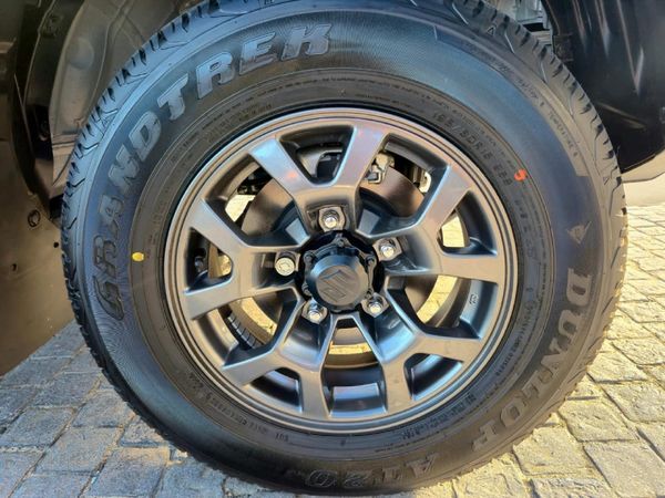 2026-Suzuki-Jimny-15-GLX-Auto image:16