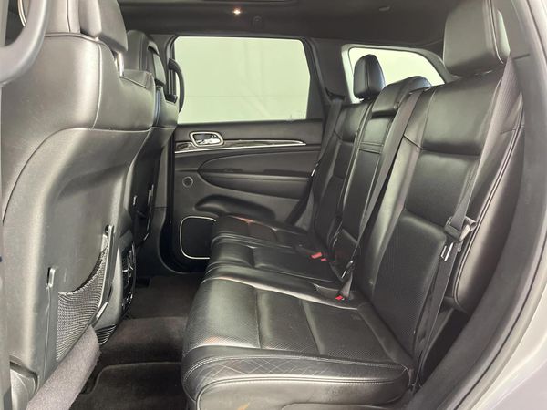 2019-Jeep-Grand-Cherokee-36-Overland image:3