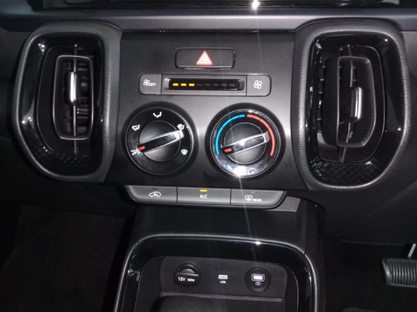 2024-Kia-Sonet-15-LX-CVT image:12