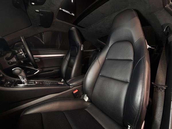 2017-Porsche-911-Turbo-Auto image:13