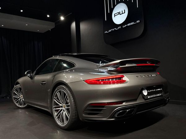 2017-Porsche-911-Turbo-Auto image:4