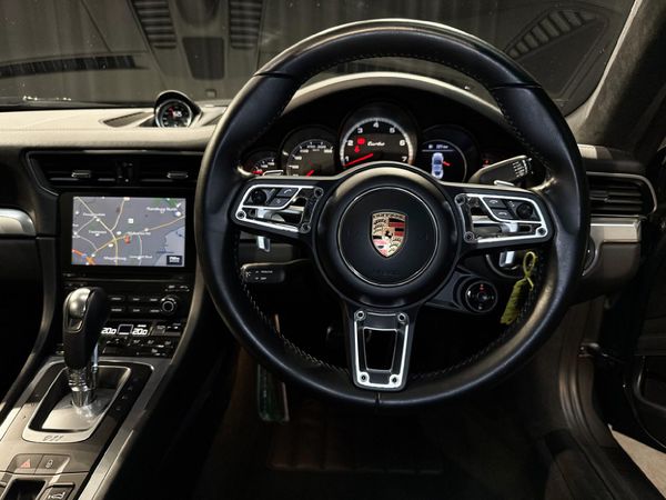 2017-Porsche-911-Turbo-Auto image:7