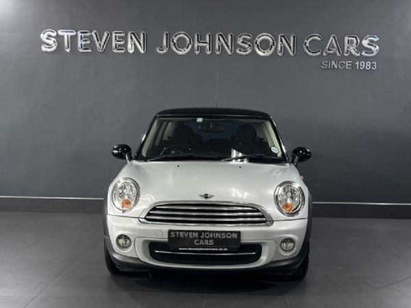 2013-MINI-Hatch-Cooper image:1