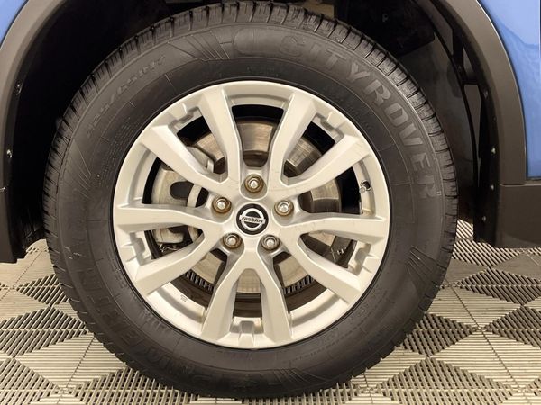 2022-Nissan-X-Trail-20-Visia image:3