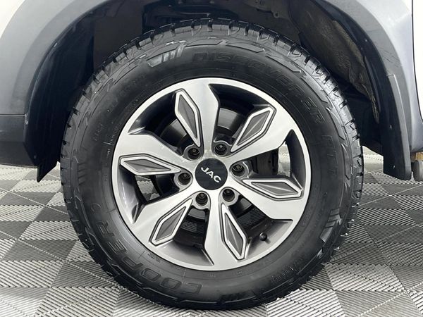 2021-JAC-T8-19-TDI-Lux-4x4-Double-Cab image:4