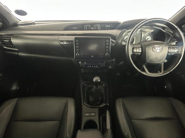 2022-Toyota-Hilux-28-GD-6-Raised-Body-Legend-4x4-Double-Cab image:1