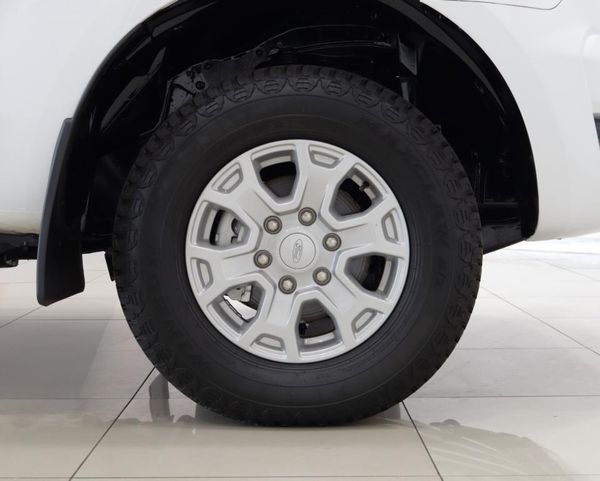 2021-Ford-Ranger-22-TDCi-XL-Double-Cab image:8