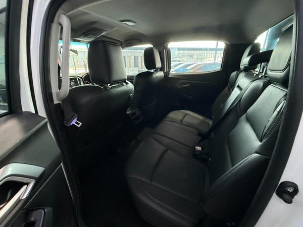 2023-Isuzu-D-Max-19-DDI-HR-LS-Auto-Double-Cab image:3