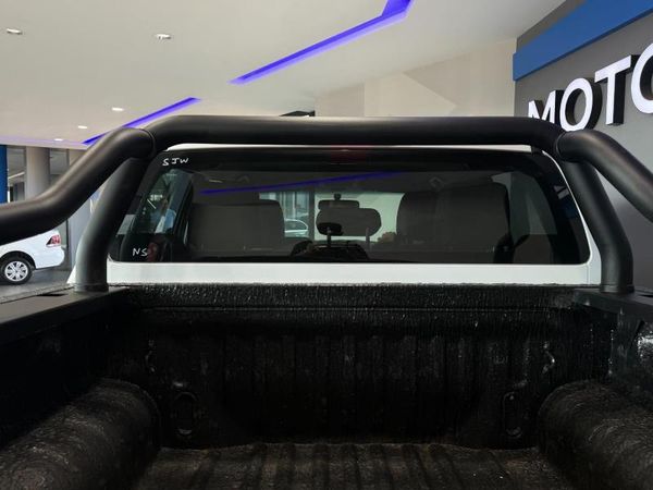 2023-Isuzu-D-Max-19-DDI-HR-LS-Auto-Double-Cab image:4