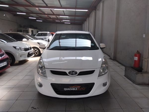 2010-Hyundai-i20-16 image:2