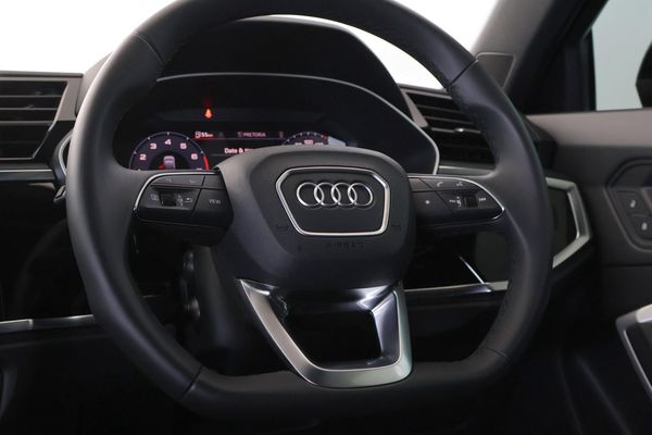 2026-Audi-Q3-Sportback-Black-Edition-35-TFSI image:19
