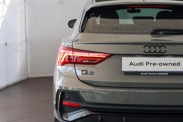 2026-Audi-Q3-Sportback-35TDI-Black-Edition image:11