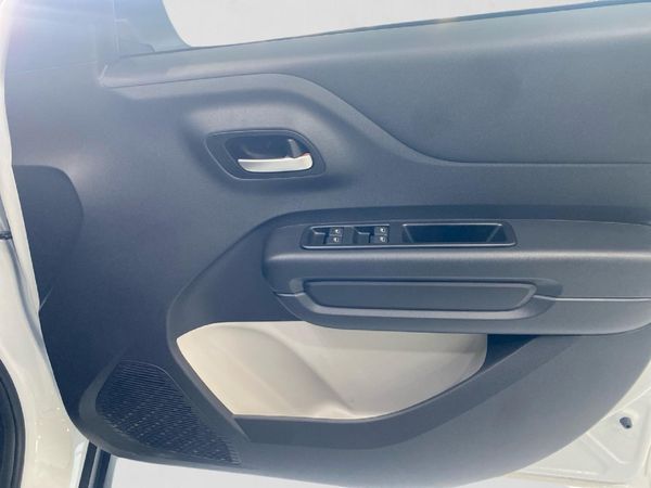 2026-Citroen-C3-12T-Max-Auto image:14