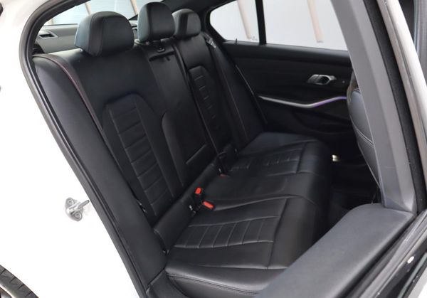 2020-BMW-3-Series-330is-Edition image:28
