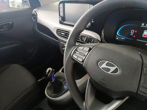 2025-Hyundai-Exter-12-Premium-Auto image:13