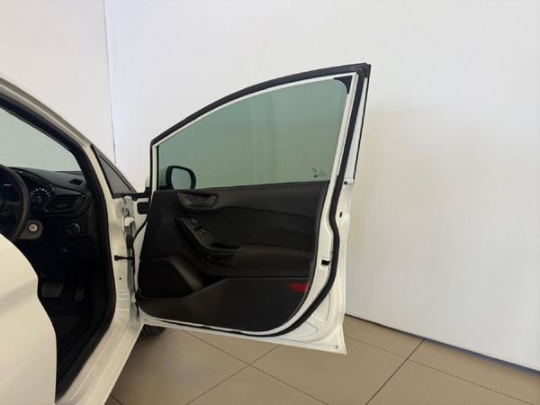 2021-Ford-Fiesta-10-Ecosboost-Titanium-Auto-5-dr image:12