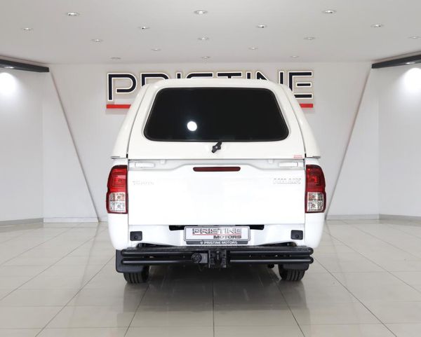 2022-Toyota-Hilux-20-VVTi-Single-Cab image:5