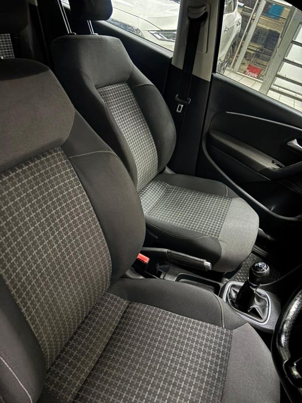 2016-Volkswagen-Polo-GP-12-TSI-Trendline-66kW image:10