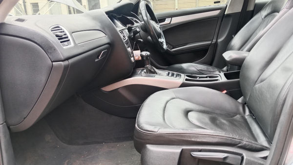 2015-Audi-A4-Avant-20-TDI-S-Auto image:10