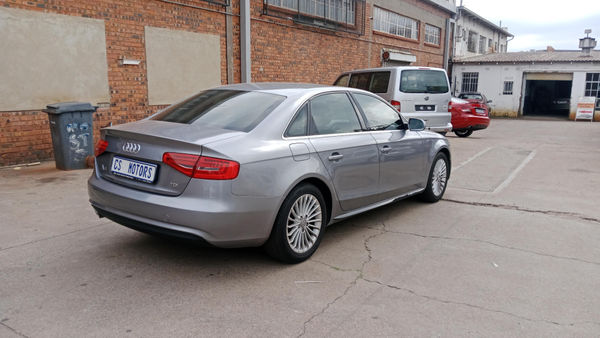 2015-Audi-A4-Avant-20-TDI-S-Auto image:6