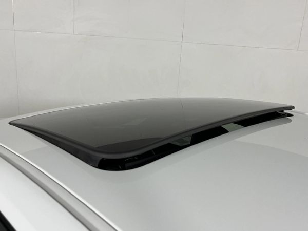 2022-BMW-3-Series-320i-M-Mzansi-Edition-Auto-g20 image:14