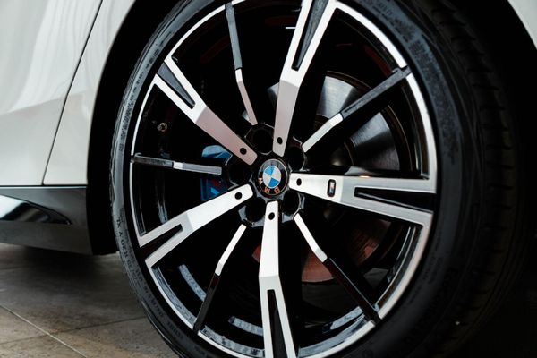 2025-BMW-5-Series-520d-M-Sport-Pro image:11