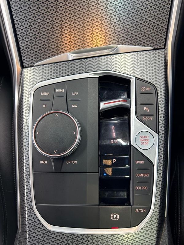2023-BMW-3-Series-320d-M-Sport-Auto image:12