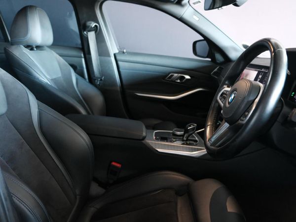 2021-BMW-3-Series-320i-M-Sport image:6