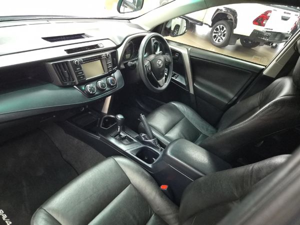 2017-Toyota-RAV4-20-GX-Auto image:3